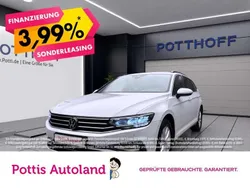 Weiss Gebraucht 2023 VW Passat Business Kombi | 28.977 € (Guter Preis)