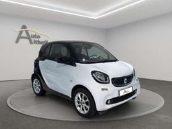 Schwarz Gebraucht 2016 Smart ForTwo Coupé Passion Kleinwagen | 8.499 € (Guter Preis)
