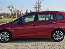 Rot Gebraucht 2016 BMW 218 Gran Tourer Sport Line Van / Kleinbus | 15.990 € (Fairer Preis)