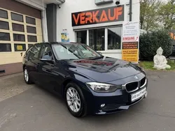 Blau Gebraucht 2013 BMW 320 Sport Line Kombi | 9.480 € (Fairer Preis)