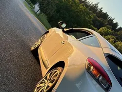 Weiß Gebraucht 2010 Renault Mégane Coupé Dynamique Coupé | 6.000 €