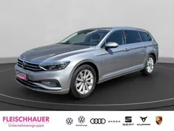 Silber Gebraucht 2023 VW Passat Elegance Kombi | 32.490 € (Fairer Preis)