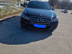 Schwarz Gebraucht 2013 Mercedes E220 Avantgarde Limousine | 11.250 € (Fairer Preis)