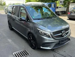 Grau Gebraucht 2022 Mercedes V300 Avantgarde Van / Kleinbus | 47.555 € (Fairer Preis)