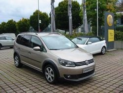 Beige Gebraucht 2011 VW Touran Cross Van / Kleinbus | 8.250 € (Fairer Preis)