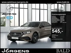 Braun metalliclack samtbraun Gebraucht 2024 Mercedes E300 AMG Limousine | 57.880 € (Etwas zu teuer)