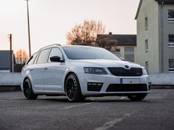 Weiß Gebraucht 2015 Skoda Octavia RS Kombi | 16.500 € (Etwas zu teuer)