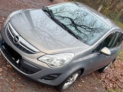 Braun Gebraucht 2011 Opel Corsa Kleinwagen | 2.800 € (Guter Preis)