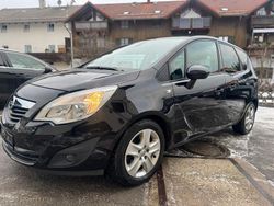 Schwarz Gebraucht 2011 Opel Meriva Design Edition Van / Kleinbus | 5.798 € (Fairer Preis)