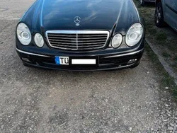 Schwarz Gebraucht 2004 Mercedes E500 Avantgarde Kombi | 4.100 € (Superpreis)