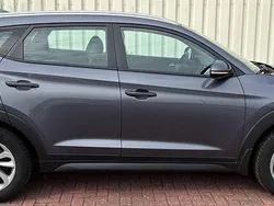 Grau Gebraucht 2016 Hyundai Tucson Trend SUV | 13.990 € (Fairer Preis)