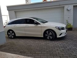 Weiß Gebraucht 2016 Mercedes CLA180 Shooting Brake Kombi | 15.200 € (Guter Preis)
