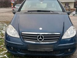 Blau Gebraucht 2006 Mercedes A160 Kleinwagen | 1.100 €