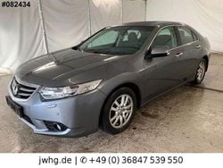 Grau Gebraucht 2011 Honda Accord Executive Limousine | 6.950 € (Guter Preis)