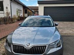Grau Gebraucht 2016 Skoda Superb Kombi | 15.000 € (Etwas zu teuer)