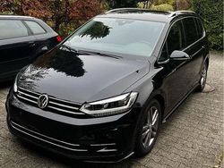 Schwarz Gebraucht 2019 VW Touran Highline Van / Kleinbus | 26.399 € (Fairer Preis)