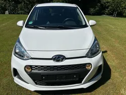 Weiß Gebraucht 2018 Hyundai i10 Trend Kleinwagen | 7.890 € (Fairer Preis)