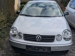 Silber Gebraucht 2002 VW Polo Trendline Kleinwagen | 2.500 € (Teuer)