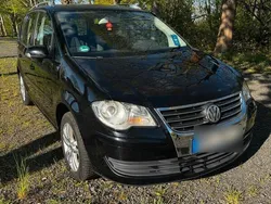 Schwarz Gebraucht 2007 VW Touran Van / Kleinbus | 3.200 €