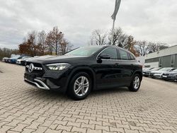 Nachtschwarz Gebraucht 2024 Mercedes GLA180 SUV | 33.990 € (Guter Preis)