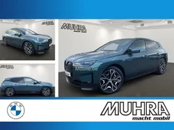 Blau Gebraucht 2021 BMW iX Sport Line SUV | 40.980 € (Fairer Preis)