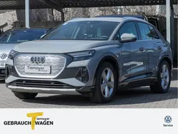 Grau Gebraucht 2021 Audi Q4 e-tron Advanced Plus SUV | 29.960 € (Etwas zu teuer)