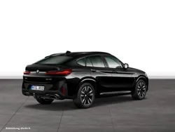 Black sapphire metallic Gebraucht 2024 BMW X4 Shadowline SUV | 58.434 € (Etwas zu teuer)