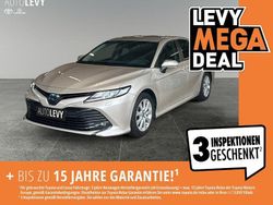 Steel blonde (metallic) Gebraucht 2021 Toyota Camry Edition Limousine | 26.870 €