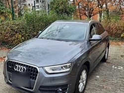 Grau Gebraucht 2013 Audi Q3 SUV | 16.299 € (Guter Preis)