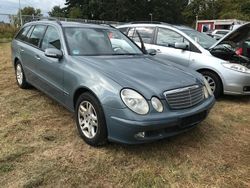 Blau Gebraucht 2004 Mercedes R280 Van / Kleinbus | 3.499 €
