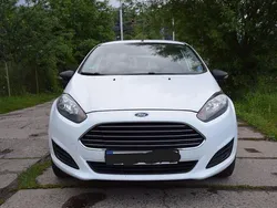 Weiß Gebraucht 2015 Ford Fiesta Ambiente Kleinwagen | 5.600 € (Fairer Preis)