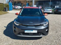 Grau Gebraucht 2020 Kia Stonic SUV | 13.769 € (Fairer Preis)