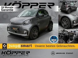 Grau Gebraucht 2023 Smart ForTwo Electric Drive Exclusive Kleinwagen | 16.448 € (Etwas zu teuer)
