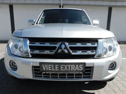 Coolsilber (m) Gebraucht 2010 Mitsubishi Pajero Instyle SUV | 17.700 € (Fairer Preis)