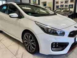 Weiß Gebraucht 2015 Kia Ceed GT-Challenge Limousine | 10.000 € (Fairer Preis)