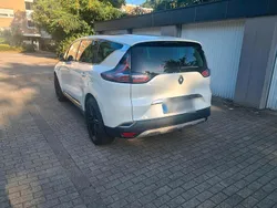 Weiß Gebraucht 2015 Renault Espace Van / Kleinbus | 10.500 €