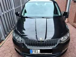 Schwarz Gebraucht 2016 Skoda Fabia Ambition Kombi | 8.299 € (Guter Preis)
