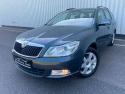 Grau Gebraucht 2011 Skoda Octavia Ambiente Kombi | 6.490 € (Etwas zu teuer)