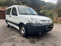 Weiß Gebraucht 2005 Citroën Berlingo Advance Van / Kleinbus | 3.650 € (Teuer)