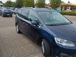 Blau Gebraucht 2015 VW Sharan Highline Van / Kleinbus | 16.900 € (Fairer Preis)