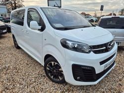 Jade weiss/arktis weiss Gebraucht 2021 Opel Zafira Life Van / Kleinbus | 30.990 € (Guter Preis)