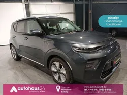 Grau Gebraucht 2024 Kia Soul EV Inspiration SUV | 29.970 € (Guter Preis)