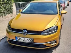 Gelb Gebraucht 2018 VW Golf VII Trendline Limousine | 14.550 € (Fairer Preis)