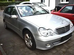 Grau Gebraucht 2005 Mercedes C180 Classic Kombi | 2.190 € (Guter Preis)