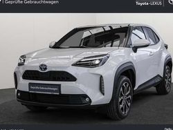 Weiß Gebraucht 2022 Toyota Yaris Hybrid Team SUV | 23.490 € (Fairer Preis)
