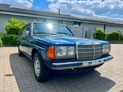 Blau Gebraucht 1983 Mercedes E230 Kombi | 9.950 €
