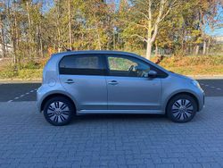 Silber Gebraucht 2018 VW e-up! Kleinwagen | 11.000 € (Fairer Preis)