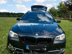 Grau Gebraucht 2011 BMW 530 Performance Kombi | 13.000 € (Teuer)