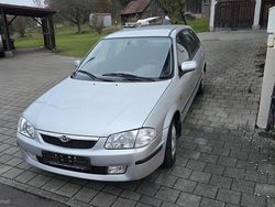 Silber Gebraucht 1999 Mazda 323 Kombi | 1.250 €