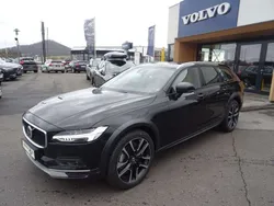 Onyx black / metallic Gebraucht 2023 Volvo V90 CC Plus Kombi | 61.990 €